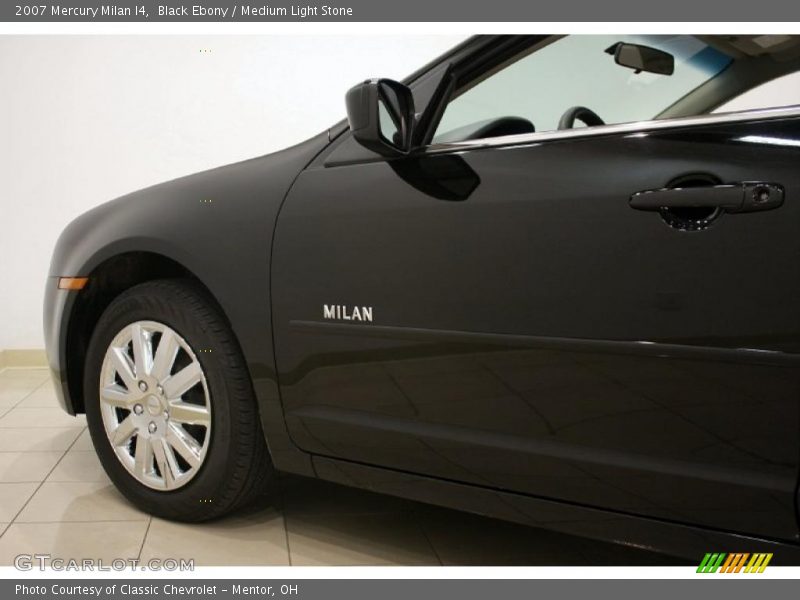 Black Ebony / Medium Light Stone 2007 Mercury Milan I4