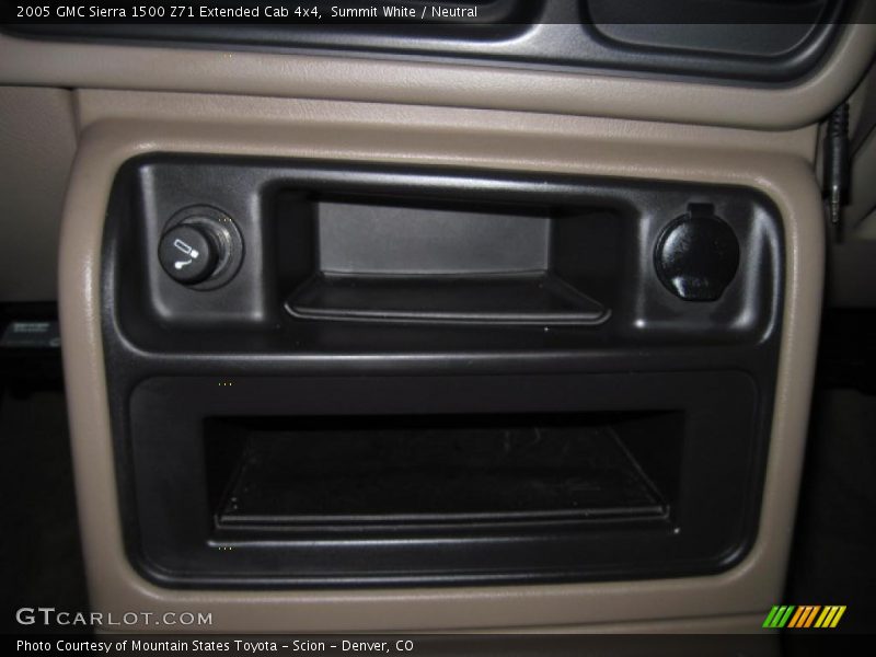 Summit White / Neutral 2005 GMC Sierra 1500 Z71 Extended Cab 4x4