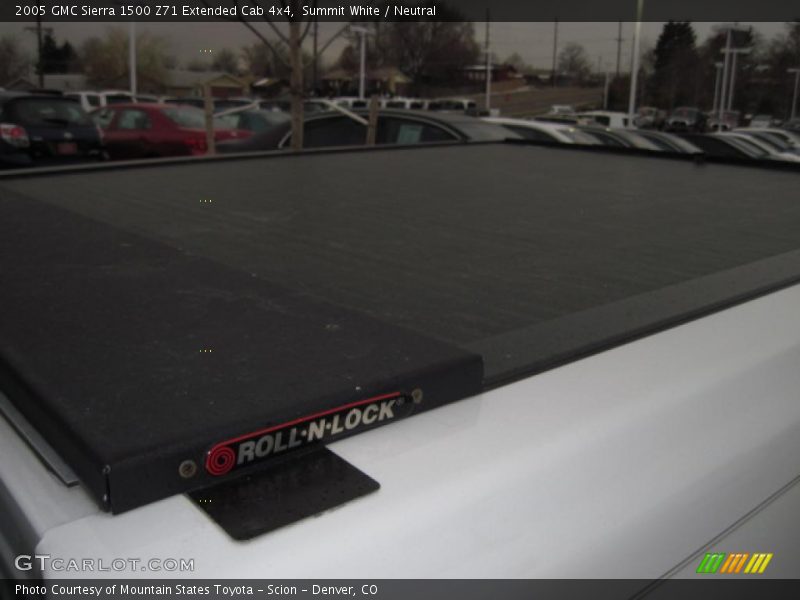Summit White / Neutral 2005 GMC Sierra 1500 Z71 Extended Cab 4x4