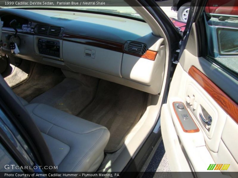 Parisian Blue / Neutral Shale 1999 Cadillac DeVille Sedan
