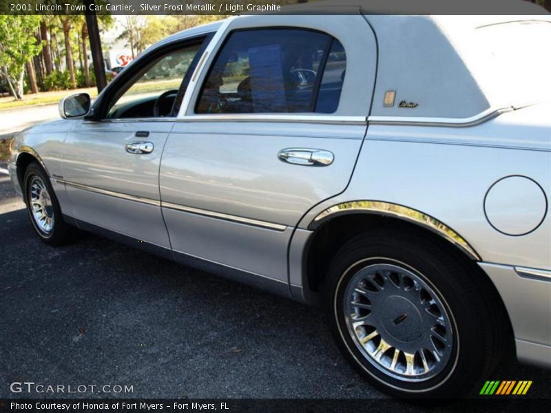 Silver Frost Metallic / Light Graphite 2001 Lincoln Town Car Cartier