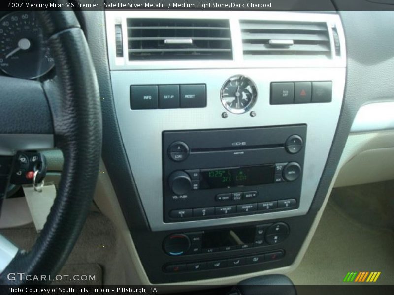 Satellite Silver Metallic / Medium Light Stone/Dark Charcoal 2007 Mercury Milan V6 Premier