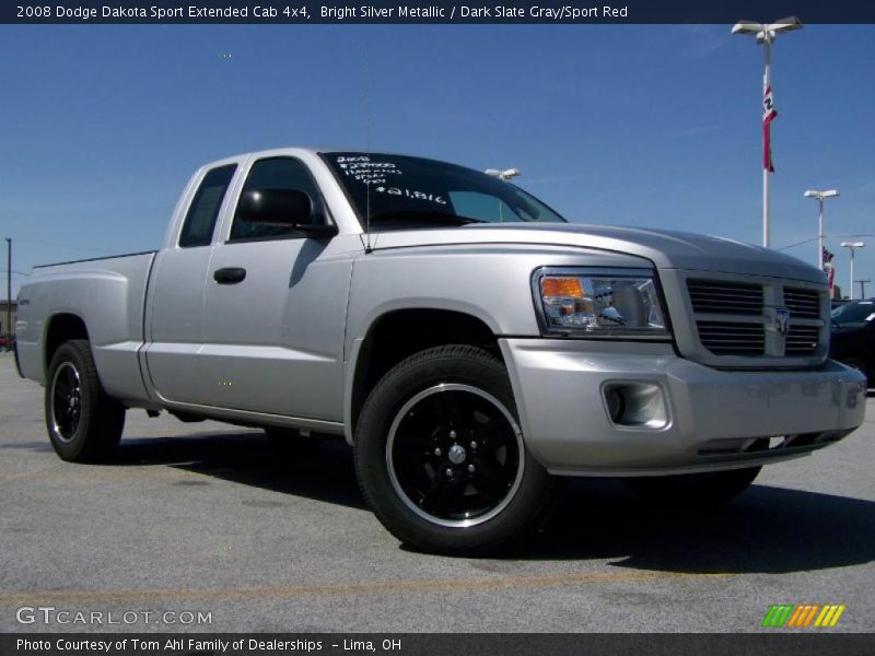 Bright Silver Metallic / Dark Slate Gray/Sport Red 2008 Dodge Dakota Sport Extended Cab 4x4
