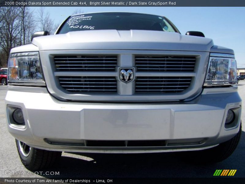 Bright Silver Metallic / Dark Slate Gray/Sport Red 2008 Dodge Dakota Sport Extended Cab 4x4