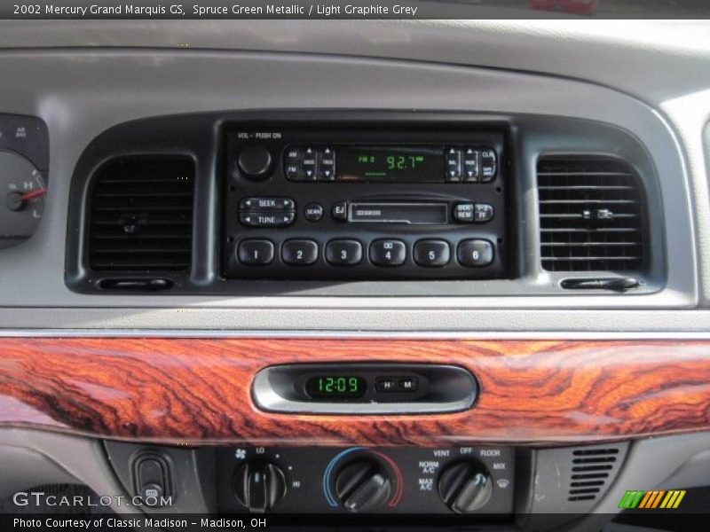 Spruce Green Metallic / Light Graphite Grey 2002 Mercury Grand Marquis GS