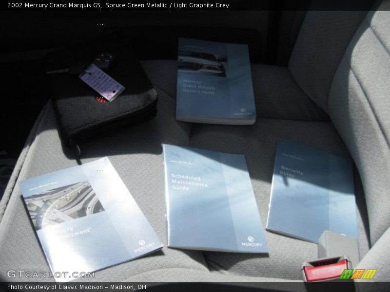 Spruce Green Metallic / Light Graphite Grey 2002 Mercury Grand Marquis GS