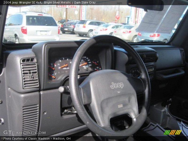 Bright Silver Metallic / Dark Slate Gray 2004 Jeep Wrangler SE 4x4