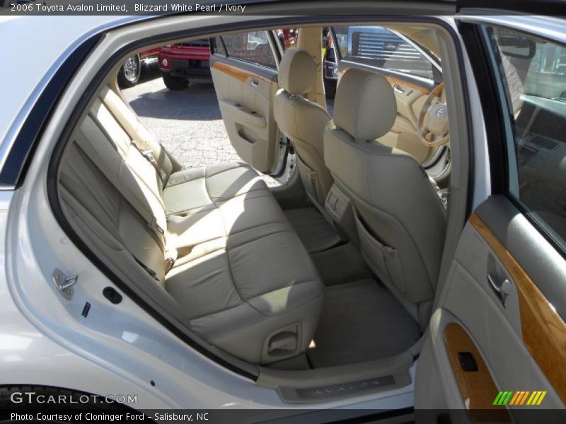 Blizzard White Pearl / Ivory 2006 Toyota Avalon Limited