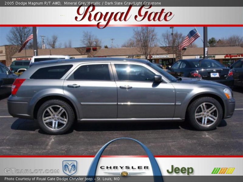 Mineral Gray Metallic / Dark Slate Gray/Light Graystone 2005 Dodge Magnum R/T AWD