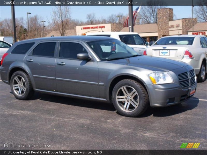 Mineral Gray Metallic / Dark Slate Gray/Light Graystone 2005 Dodge Magnum R/T AWD