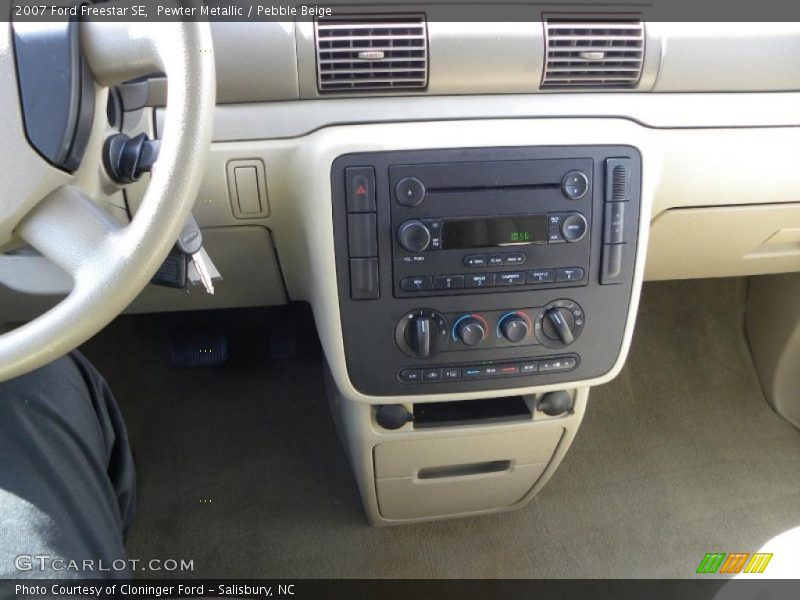 Pewter Metallic / Pebble Beige 2007 Ford Freestar SE