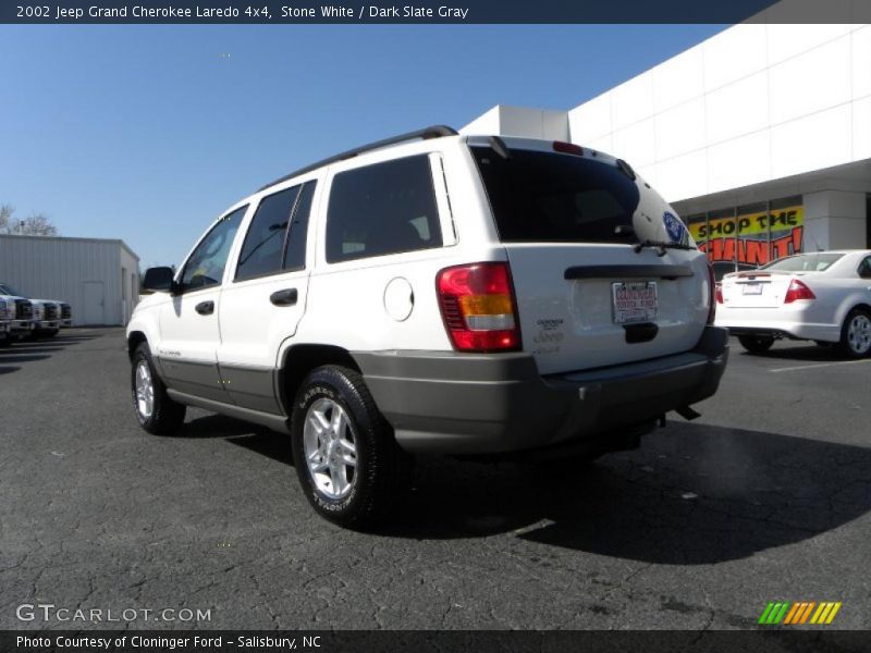 Stone White / Dark Slate Gray 2002 Jeep Grand Cherokee Laredo 4x4