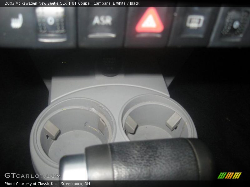 Campanella White / Black 2003 Volkswagen New Beetle GLX 1.8T Coupe