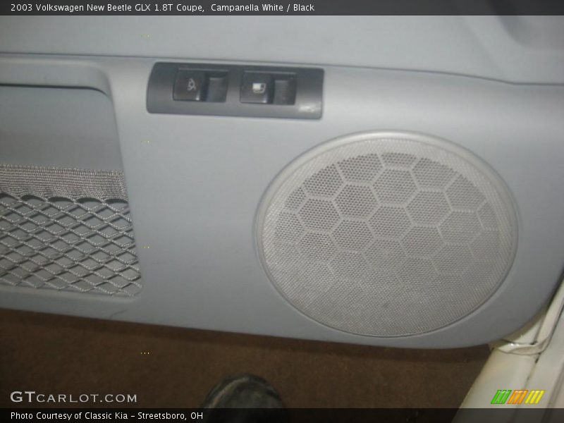 Campanella White / Black 2003 Volkswagen New Beetle GLX 1.8T Coupe