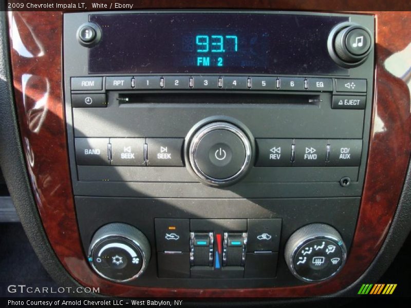 White / Ebony 2009 Chevrolet Impala LT
