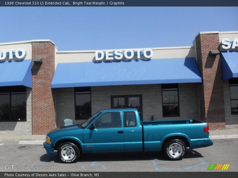 Bright Teal Metallic / Graphite 1996 Chevrolet S10 LS Extended Cab