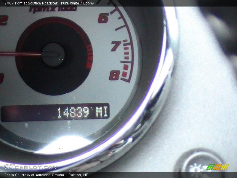 Pure White / Ebony 2007 Pontiac Solstice Roadster
