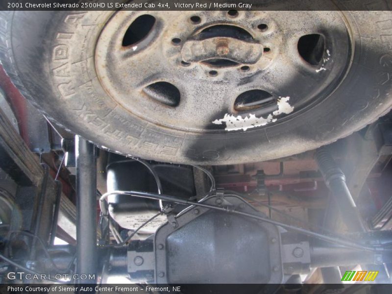 Victory Red / Medium Gray 2001 Chevrolet Silverado 2500HD LS Extended Cab 4x4
