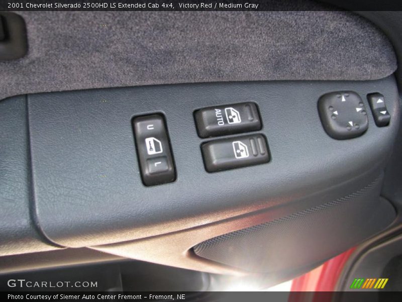 Victory Red / Medium Gray 2001 Chevrolet Silverado 2500HD LS Extended Cab 4x4