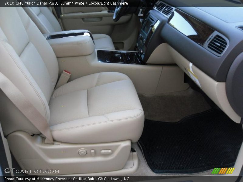 Summit White / Cocoa/Light Cashmere 2010 GMC Yukon Denali AWD