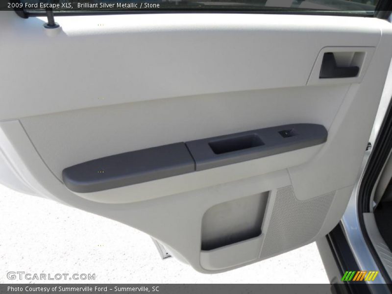 Brilliant Silver Metallic / Stone 2009 Ford Escape XLS