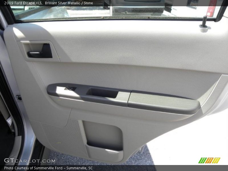 Brilliant Silver Metallic / Stone 2009 Ford Escape XLS