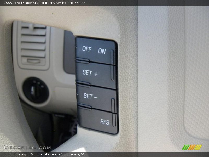 Brilliant Silver Metallic / Stone 2009 Ford Escape XLS