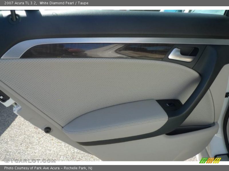 White Diamond Pearl / Taupe 2007 Acura TL 3.2