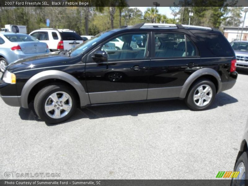 Black / Pebble Beige 2007 Ford Freestyle SEL