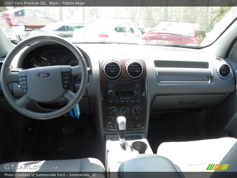 Black / Pebble Beige 2007 Ford Freestyle SEL