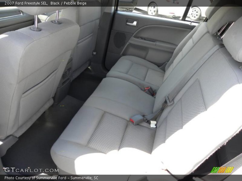 Black / Pebble Beige 2007 Ford Freestyle SEL