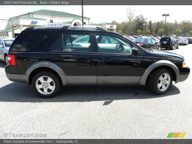 Black / Pebble Beige 2007 Ford Freestyle SEL