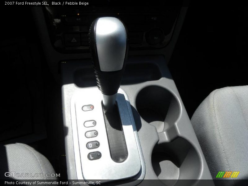 Black / Pebble Beige 2007 Ford Freestyle SEL