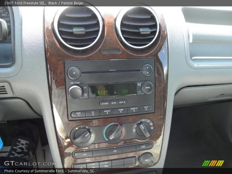 Black / Pebble Beige 2007 Ford Freestyle SEL