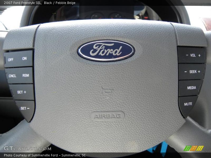Black / Pebble Beige 2007 Ford Freestyle SEL