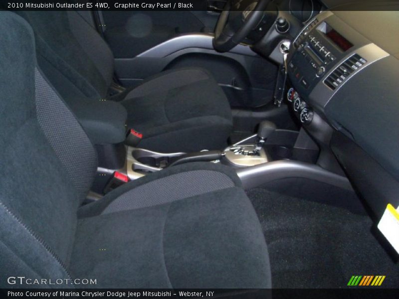 Graphite Gray Pearl / Black 2010 Mitsubishi Outlander ES 4WD