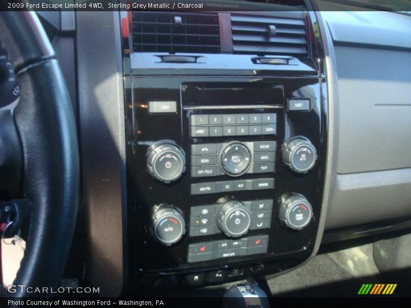 Sterling Grey Metallic / Charcoal 2009 Ford Escape Limited 4WD