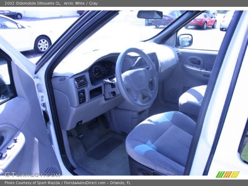 Arctic White / Gray 2002 Oldsmobile Silhouette GL
