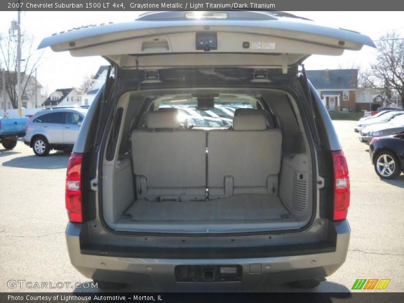 Graystone Metallic / Light Titanium/Dark Titanium 2007 Chevrolet Suburban 1500 LT 4x4