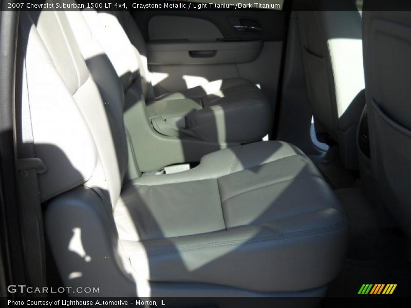 Graystone Metallic / Light Titanium/Dark Titanium 2007 Chevrolet Suburban 1500 LT 4x4