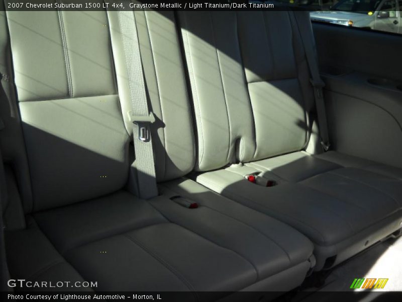 Graystone Metallic / Light Titanium/Dark Titanium 2007 Chevrolet Suburban 1500 LT 4x4