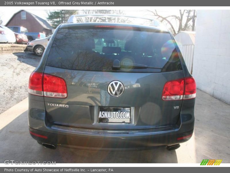Offroad Grey Metallic / Anthracite 2005 Volkswagen Touareg V8