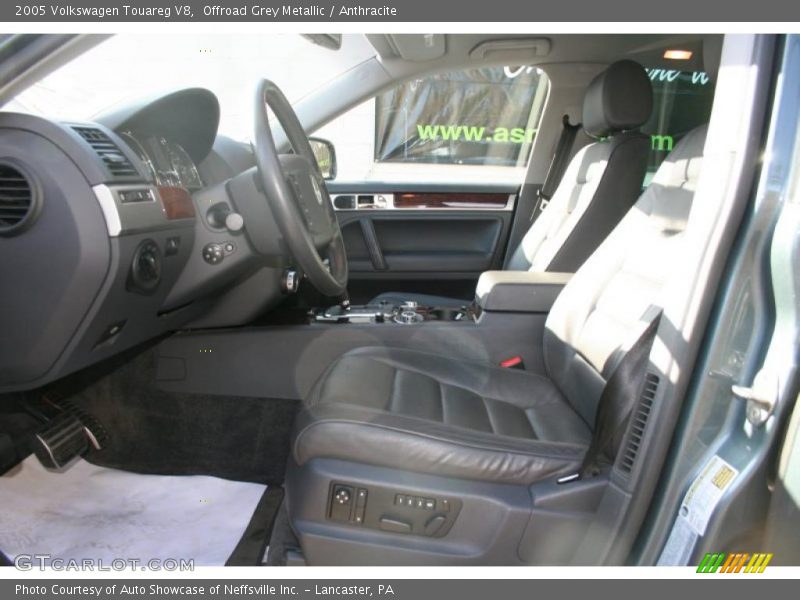 Offroad Grey Metallic / Anthracite 2005 Volkswagen Touareg V8