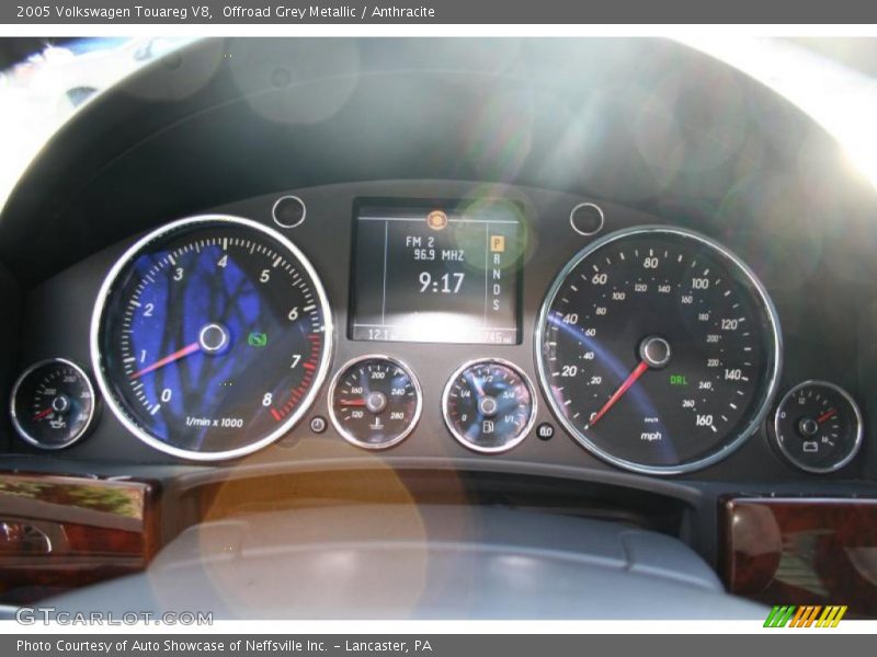 Offroad Grey Metallic / Anthracite 2005 Volkswagen Touareg V8