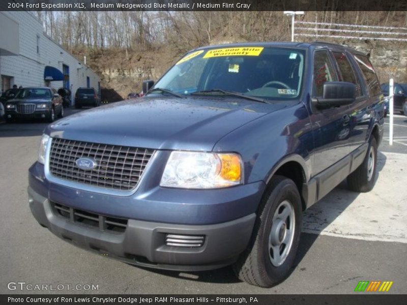 Medium Wedgewood Blue Metallic / Medium Flint Gray 2004 Ford Expedition XLS