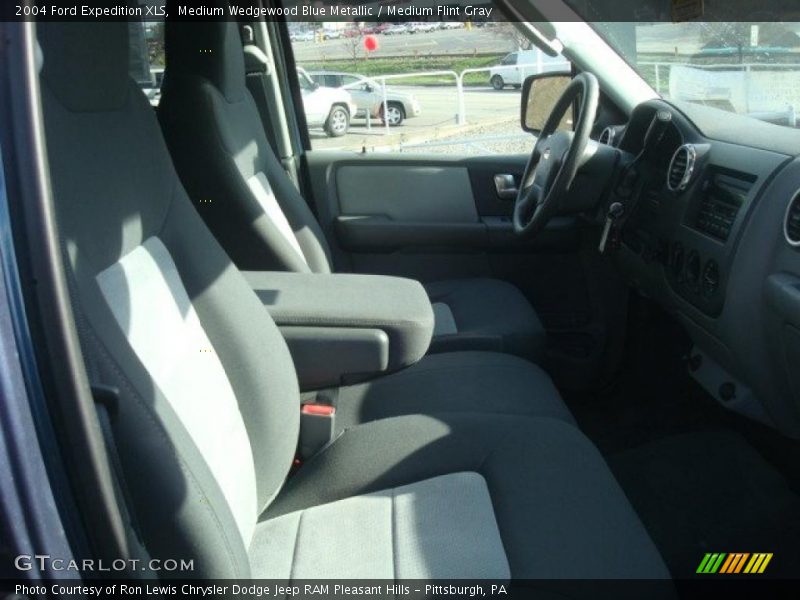 Medium Wedgewood Blue Metallic / Medium Flint Gray 2004 Ford Expedition XLS