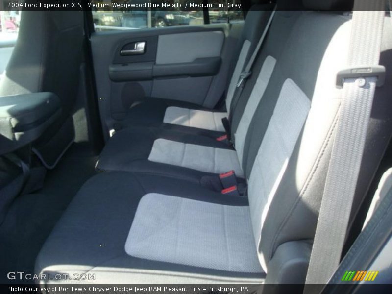 Medium Wedgewood Blue Metallic / Medium Flint Gray 2004 Ford Expedition XLS