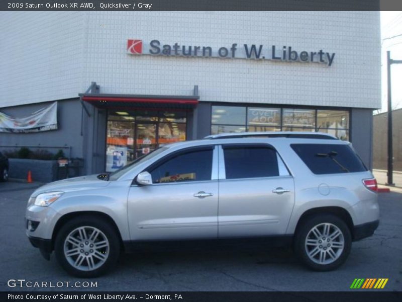 Quicksilver / Gray 2009 Saturn Outlook XR AWD