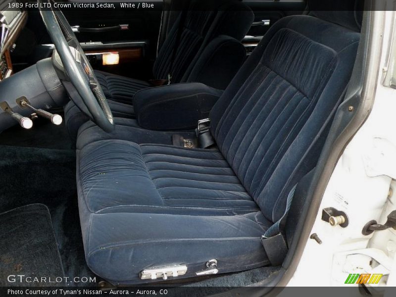 White / Blue 1989 Ford LTD Crown Victoria Sedan