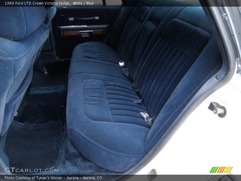 White / Blue 1989 Ford LTD Crown Victoria Sedan